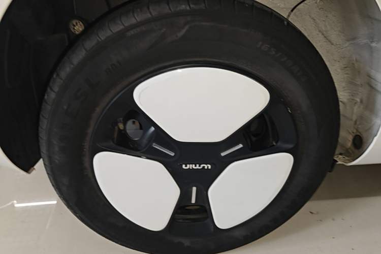 Used CHANGAN NEVO Lumin 2022 155 km – Refreshingly Sweet Edition Right Rear Wheel Hub