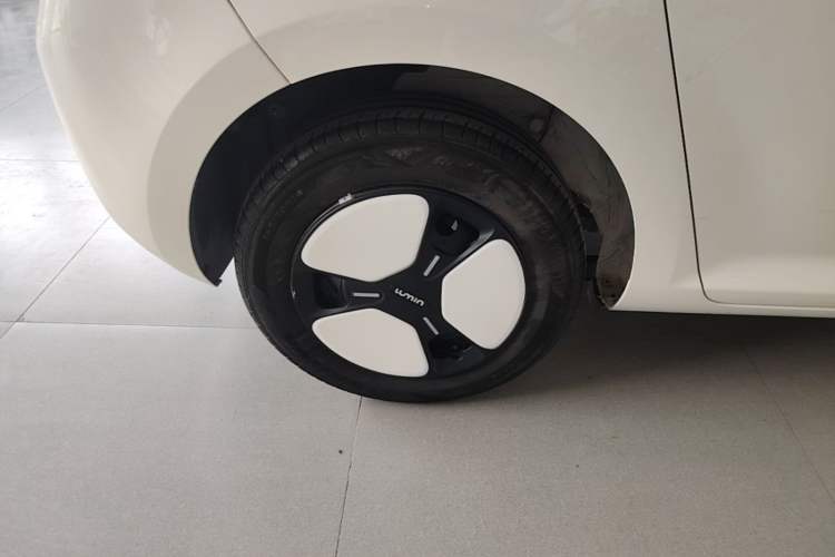 Used CHANGAN NEVO Lumin 2022 155 km – Refreshingly Sweet Edition Right Rear Wheel Hub