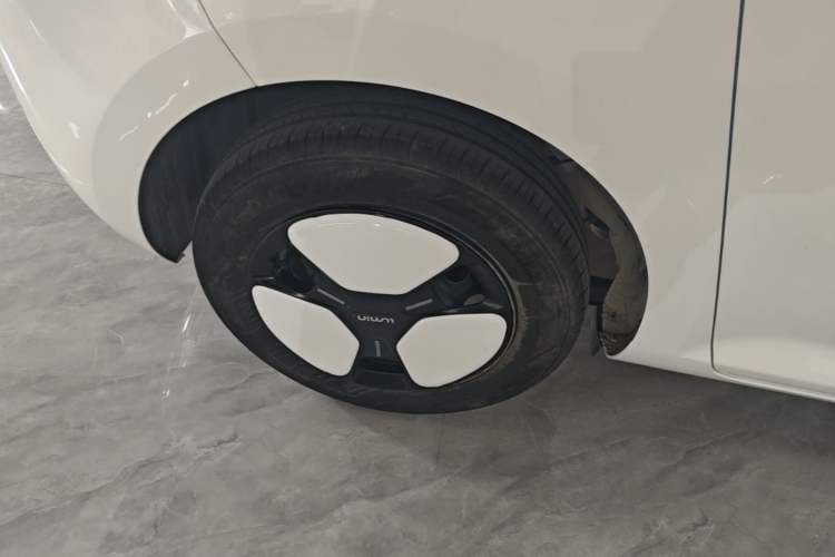 Used CHANGAN NEVO Lumin 2022 155 km – Refreshingly Sweet Edition Right Rear Wheel Hub