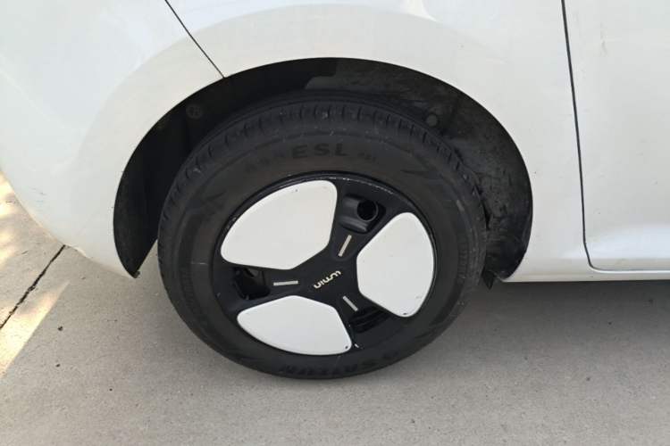 Used CHANGAN NEVO Lumin 2022 155 km – Refreshingly Sweet Edition Right Rear Wheel Hub