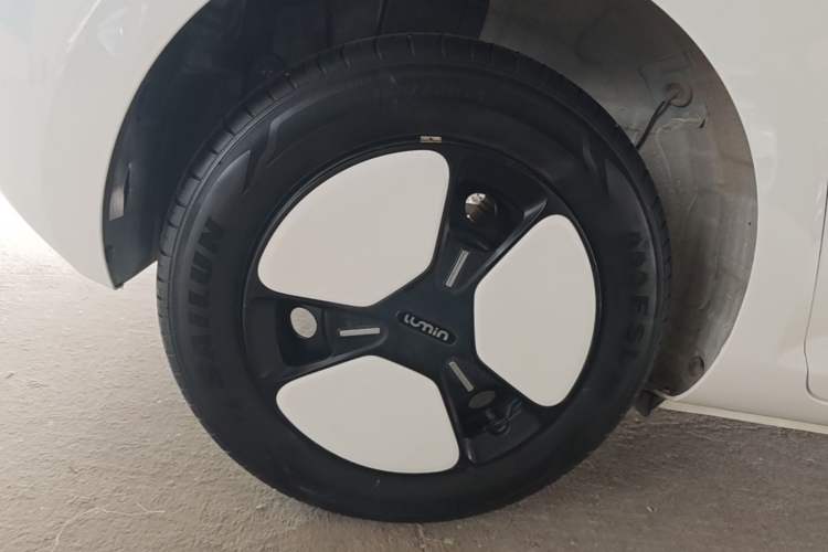 Used CHANGAN NEVO Lumin 2022 210km Sweet Edition Right Rear Wheel Hub
