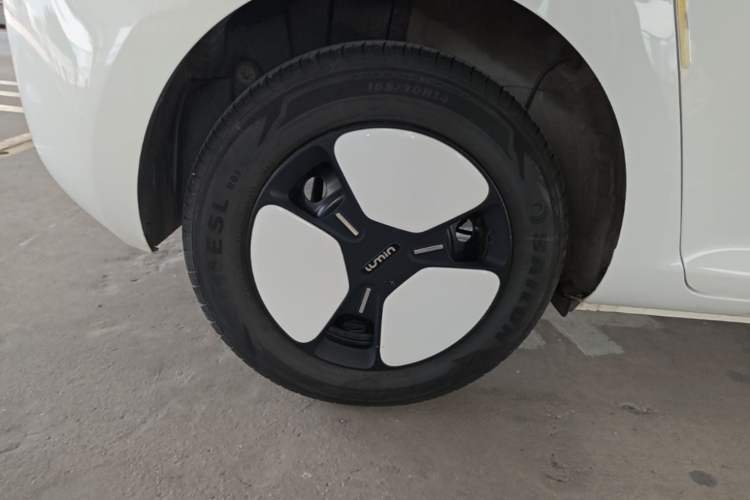 Used CHANGAN NEVO Lumin 2022 210km Sweet Edition Right Rear Wheel Hub