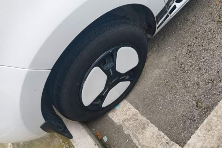 Used CHANGAN NEVO Lumin 2022 155 km – Refreshingly Sweet Edition Right Rear Wheel Hub