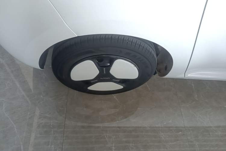 Used CHANGAN NEVO Lumin 2022 155 km – Refreshingly Sweet Edition Right Rear Wheel Hub