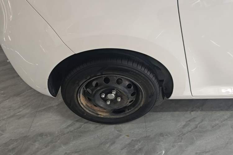 Used CHANGAN NEVO Lumin 2022 155 km – Refreshingly Sweet Edition Right Rear Wheel Hub