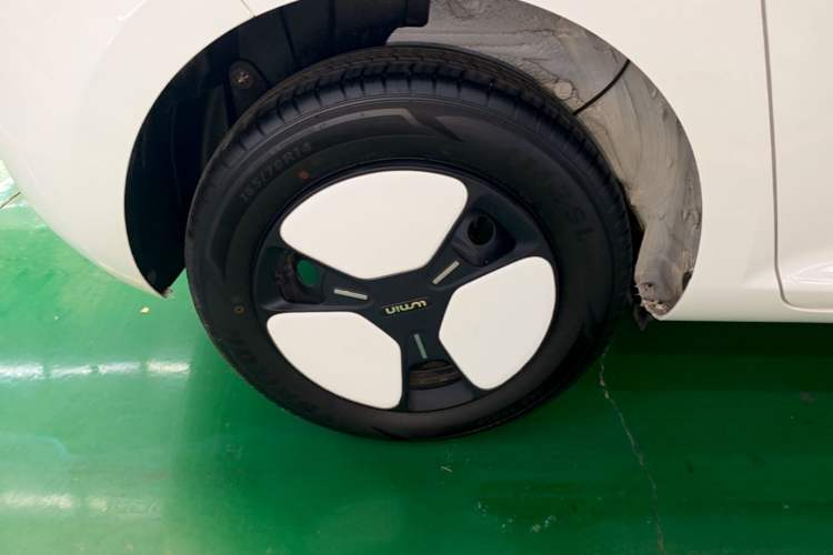 Used CHANGAN NEVO Lumin 2022 155 km – Refreshingly Sweet Edition Right Rear Wheel Hub