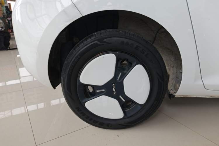 Used CHANGAN NEVO Lumin 2022 155 km – Refreshingly Sweet Edition Right Rear Wheel Hub