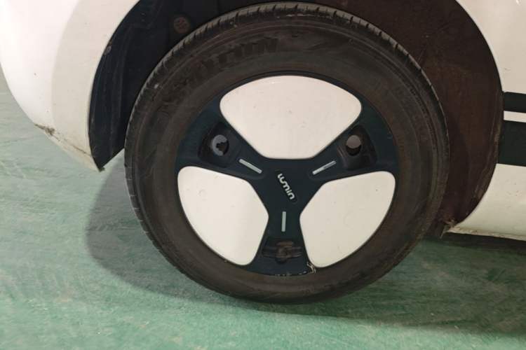 Used CHANGAN NEVO Lumin 2022 155 km – Refreshingly Sweet Edition Right Rear Wheel Hub