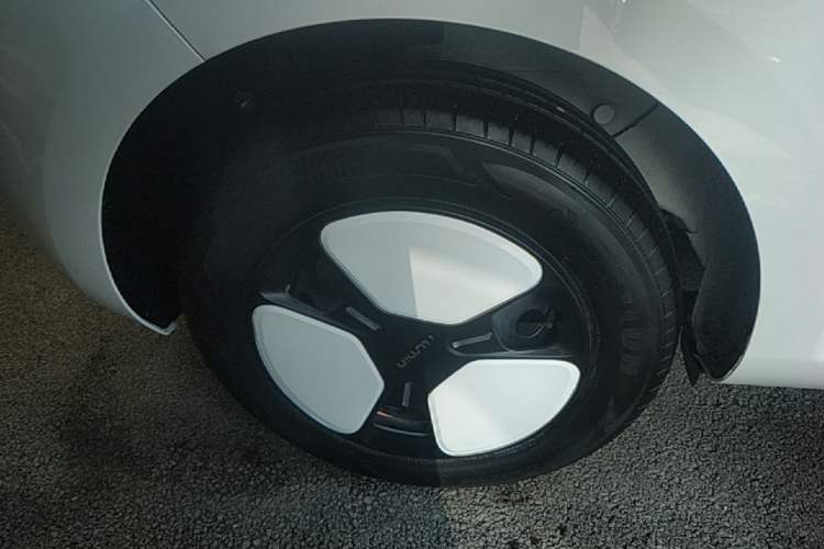 Used CHANGAN NEVO Lumin 2022 210km Sweet Edition Right Rear Wheel Hub