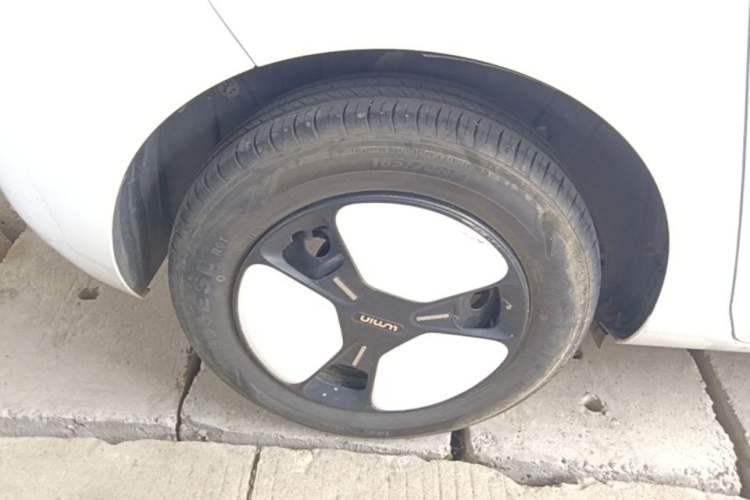 Used CHANGAN NEVO Lumin 2022 155 km – Refreshingly Sweet Edition Right Rear Wheel Hub