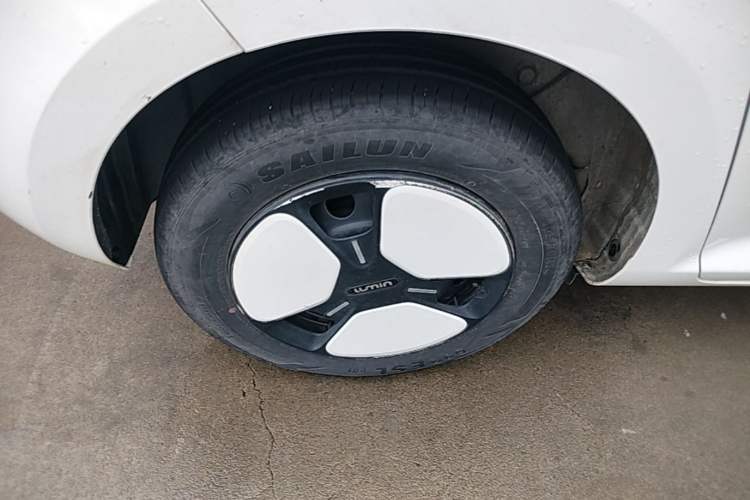 Used CHANGAN NEVO Lumin 2022 210km Sweet Edition Right Rear Wheel Hub