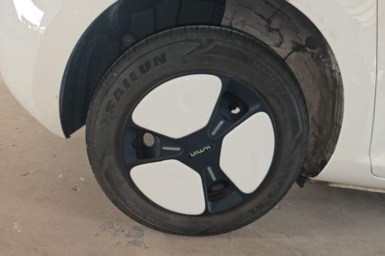 Used CHANGAN NEVO Lumin 2022 155 km – Refreshingly Sweet Edition Right Rear Wheel Hub