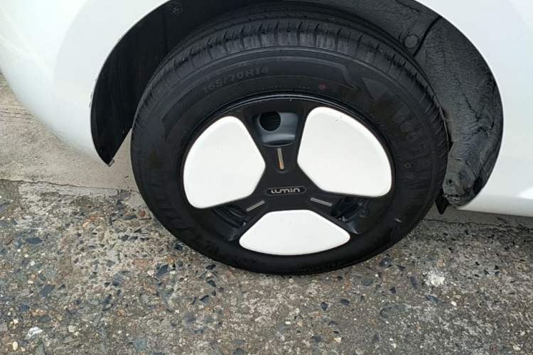 Used CHANGAN NEVO Lumin 2022 155 km – Refreshingly Sweet Edition Right Rear Wheel Hub
