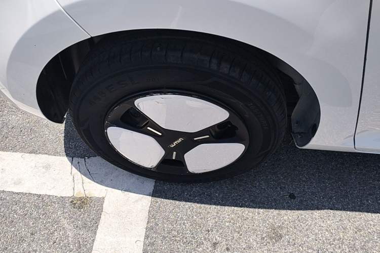 Used CHANGAN NEVO Lumin 2022 210km Sweet Edition Right Rear Wheel Hub