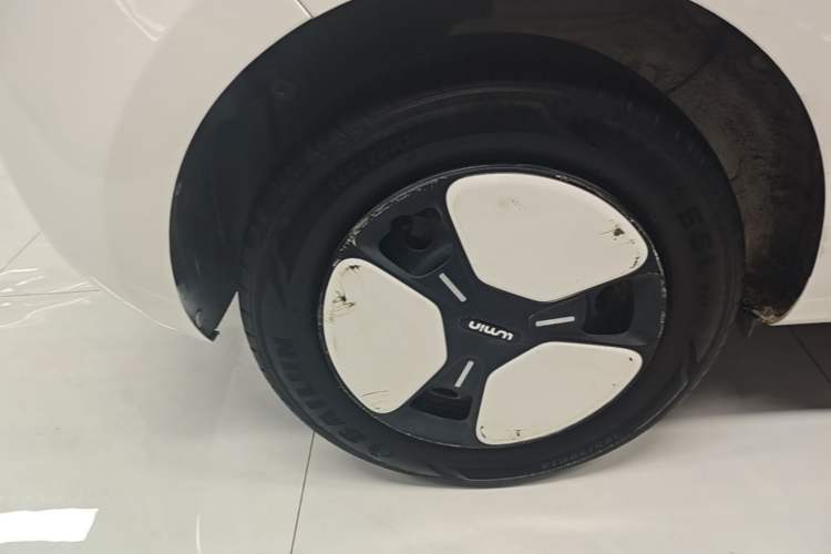 Used CHANGAN NEVO Lumin 2022 155 km – Refreshingly Sweet Edition Right Rear Wheel Hub