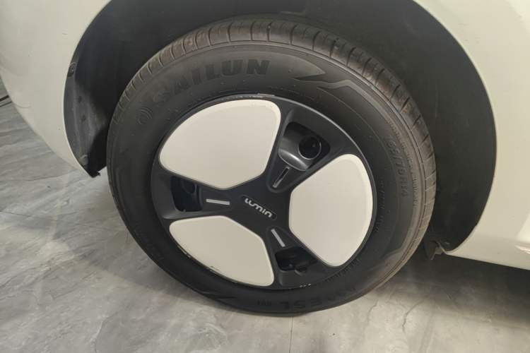 Used CHANGAN NEVO Lumin 2022 155 km – Refreshingly Sweet Edition Right Rear Wheel Hub