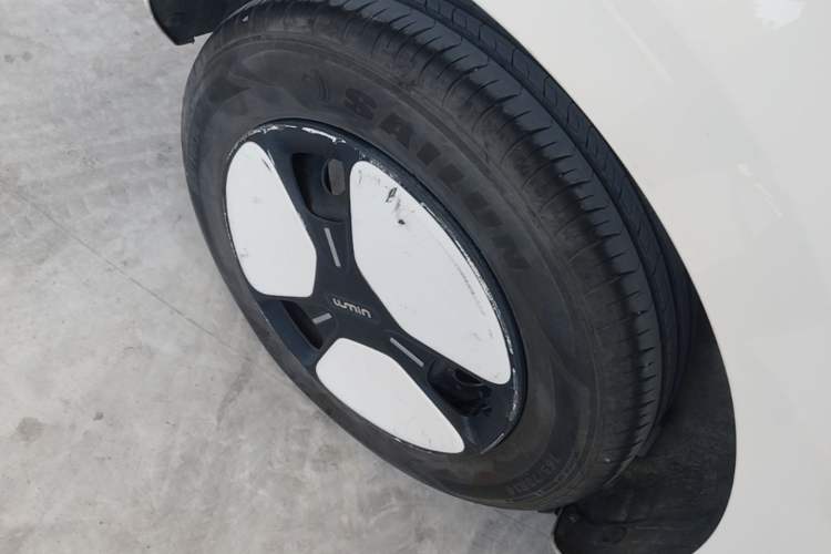 Used CHANGAN NEVO Lumin 2022 210km Sweet Edition Right Rear Wheel Hub