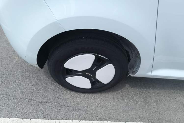 Used CHANGAN NEVO Lumin 2022 155 km – Refreshingly Sweet Edition Right Rear Wheel Hub