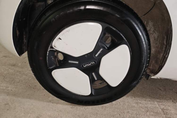 Used CHANGAN NEVO Lumin 2022 155 km – Refreshingly Sweet Edition Right Rear Wheel Hub