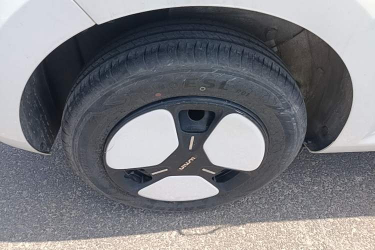 Used CHANGAN NEVO Lumin 2022 155 km – Refreshingly Sweet Edition Right Rear Wheel Hub