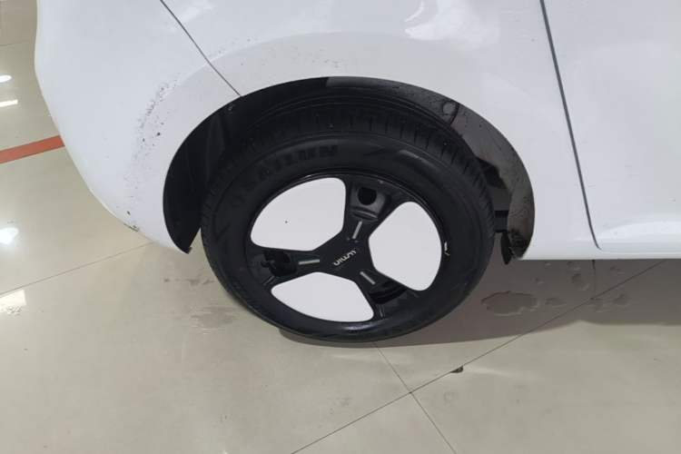 Used CHANGAN NEVO Lumin 2022 155 km – Refreshingly Sweet Edition Right Rear Wheel Hub