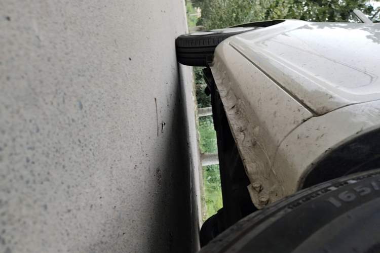 Used CHANGAN NEVO Lumin 2022 155 km – Refreshingly Sweet Edition Right Side Sill