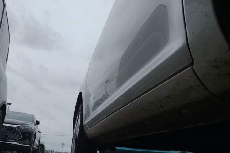 Used CHANGAN NEVO Lumin 2022 210km Sweet Edition Right Side Sill
