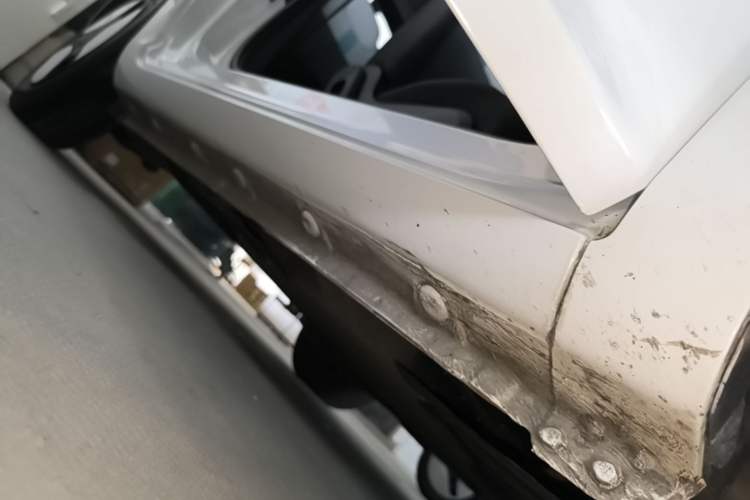 Used CHANGAN NEVO Lumin 2022 210km Sweet Edition Right Side Sill