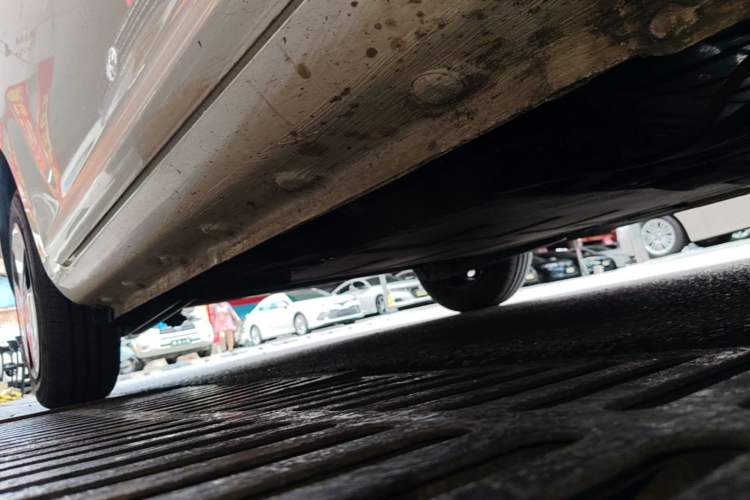 Used CHANGAN NEVO Lumin 2022 155 km – Refreshingly Sweet Edition Right Side Sill