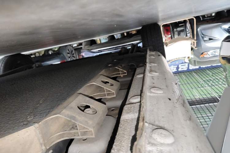 Used CHANGAN NEVO Lumin 2022 301km Honey-Sweet Version Right Side Sill