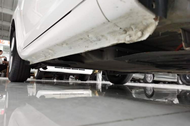 Used CHANGAN NEVO Lumin 2022 155 km – Refreshingly Sweet Edition Right Side Sill