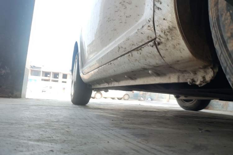 Used CHANGAN NEVO Lumin 2022 210km Sweet Edition Right Side Sill
