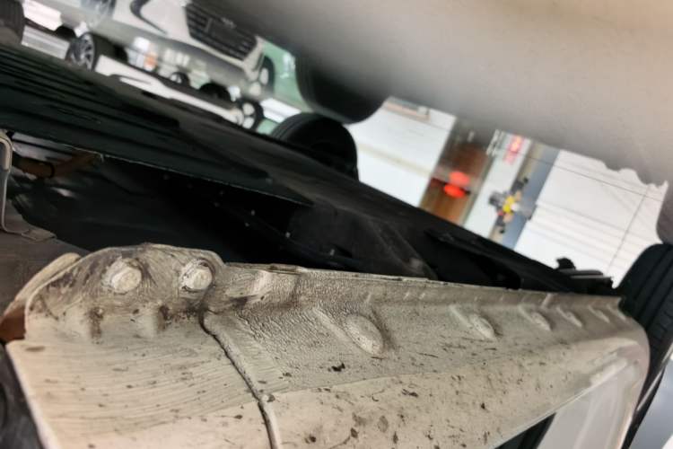 Used CHANGAN NEVO Lumin 2022 210km Sweet Edition Right Side Sill