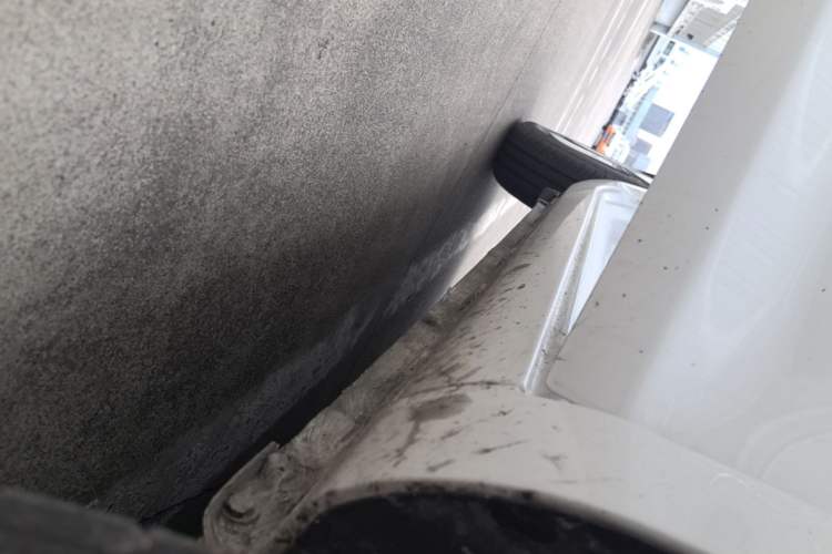 Used CHANGAN NEVO Lumin 2022 155 km – Refreshingly Sweet Edition Right Side Sill