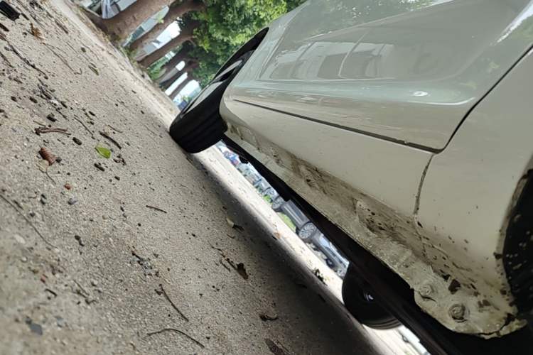 Used CHANGAN NEVO Lumin 2022 155 km – Refreshingly Sweet Edition Right Side Sill