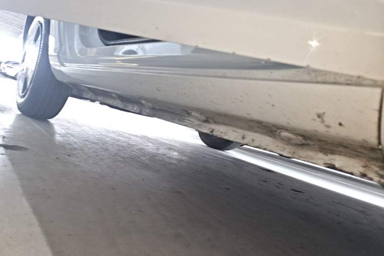 Used CHANGAN NEVO Lumin 2022 210km Sweet Edition Right Side Sill