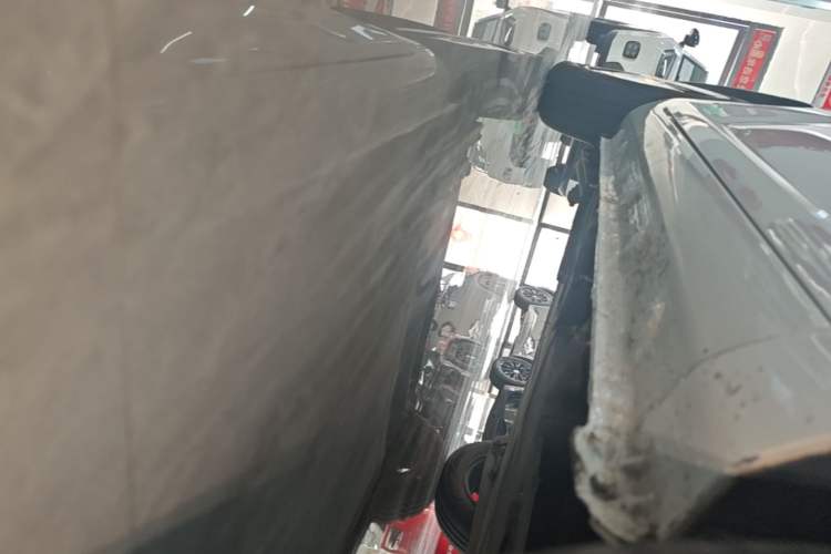 Used CHANGAN NEVO Lumin 2022 155 km – Refreshingly Sweet Edition Right Side Sill