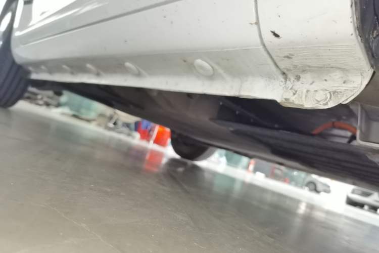 Used CHANGAN NEVO Lumin 2022 210km Sweet Edition Right Side Sill