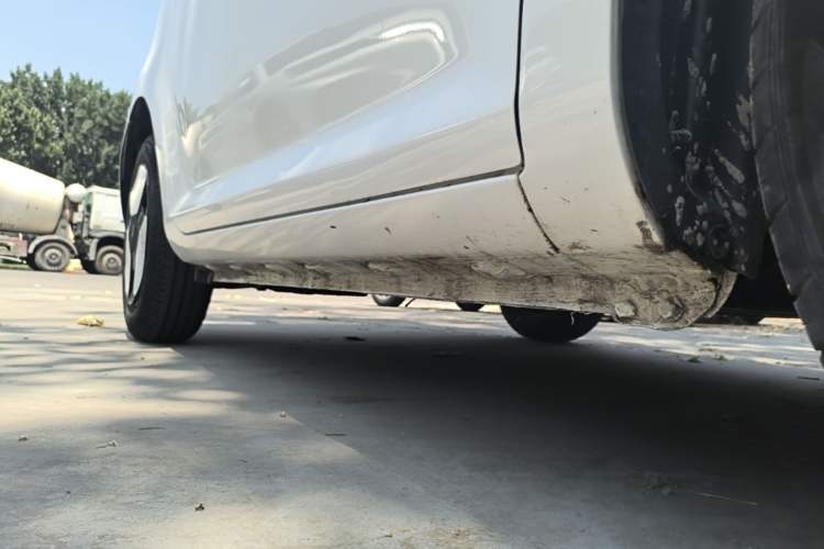 Used CHANGAN NEVO Lumin 2022 210km Sweet Edition Right Side Sill