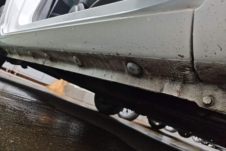 Used CHANGAN NEVO Lumin 2022 210km Sweet Edition Right Side Sill