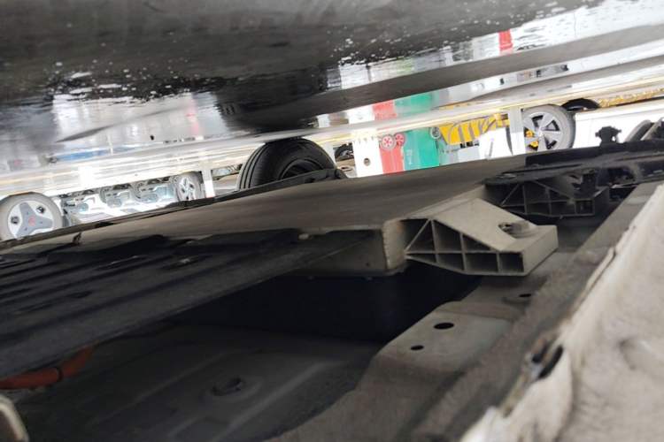 Used CHANGAN NEVO Lumin 2022 210km Sweet Edition Right Side Sill