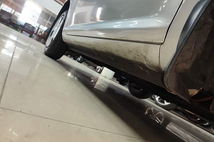 Used CHANGAN NEVO Lumin 2022 210km Sweet Edition Right Side Sill