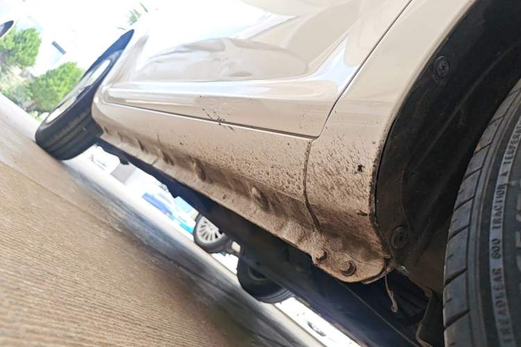 Used CHANGAN NEVO Lumin 2022 210km Sweet Edition Right Side Sill