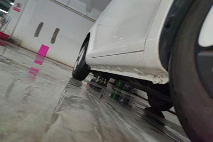 Used CHANGAN NEVO Lumin 2022 155 km – Refreshingly Sweet Edition Right Side Sill