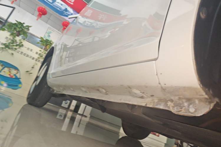 Used CHANGAN NEVO Lumin 2022 210km Sweet Edition Right Side Sill