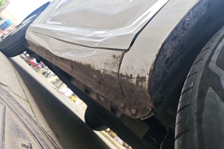 Used CHANGAN NEVO Lumin 2022 301km Honey-Sweet Version Right Side Sill