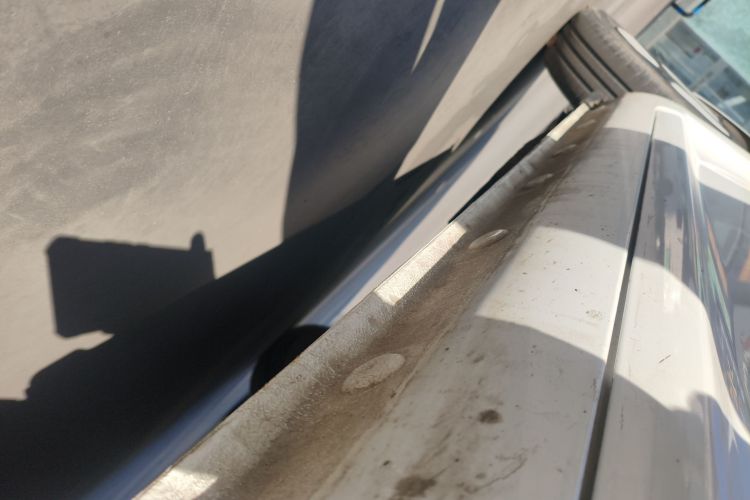 Used CHANGAN NEVO Lumin 2022 155 km – Refreshingly Sweet Edition Right Side Sill