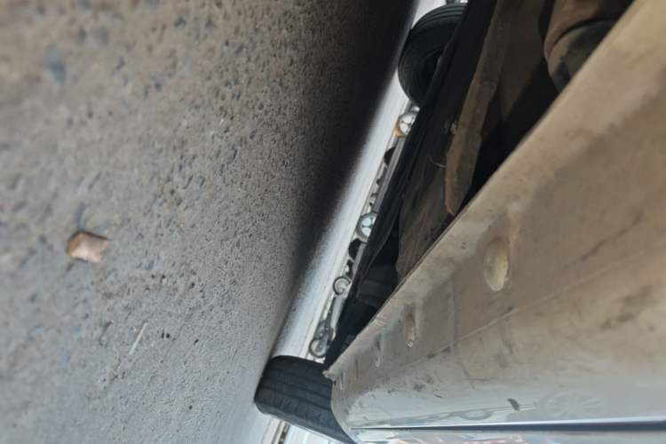 Used CHANGAN NEVO Lumin 2022 210km Sweet Edition Right Side Sill