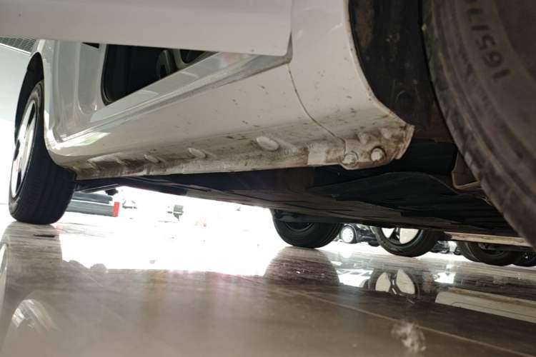 Used CHANGAN NEVO Lumin 2022 210km Sweet Edition Right Side Sill