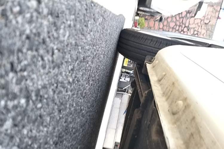 Used CHANGAN NEVO Lumin 2022 210km Sweet Edition Right Side Sill